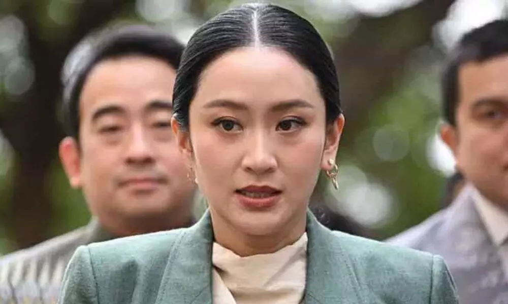 വിവാദ ഫോണ് സംഭാഷണം; തായ് ലന്റ് പ്രധാനമന്ത്രിയെ ഭരണഘടനാ കോടതി പുറത്താക്കി വിവാദ ഫോണ് സംഭാഷണം; തായ് ലന്റ് പ്രധാനമന്ത്രിയെ ഭരണഘടനാ കോടതി പുറത്താക്കി