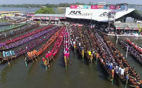 തുഴയെറിയാനൊരുങ്ങി; പുന്നമടക്കായലില് 71-ാമത് നെഹ്റു ട്രോഫി വള്ളംകളി ഇന്ന് തുഴയെറിയാനൊരുങ്ങി; പുന്നമടക്കായലില് 71-ാമത് നെഹ്റു ട്രോഫി വള്ളംകളി ഇന്ന്
