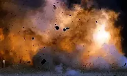 കണ്ണൂരില് വീടിനുള്ളില് സ്ഫോടനം; ഒരാള് മരിച്ചതായി സൂചന കണ്ണൂരില് വീടിനുള്ളില് സ്ഫോടനം; ഒരാള് മരിച്ചതായി സൂചന