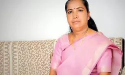 പശുവിനെ രാജ്യമാതാവായി പ്രഖ്യാപിക്കണം; ഗുജറാത്ത് മുഖ്യമന്ത്രിക്ക് കത്ത് നല്‍കി കോണ്‍ഗ്രസ് എംപി ജെനി ബെന്‍ നാഗാജി താക്കൂര്‍