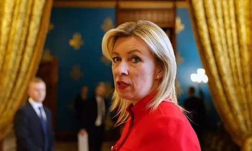 റഷ്യ ജര്മനിയെ തകര്ക്കാന് ശ്രമിക്കുന്നുവെന്ന് ചാന്സലര് ഫ്രീഡറക് മട്സ്; സൈക്കാട്രിസ്റ്റിനെ കാണണമെന്ന് റഷ്യന് വിദേശകാര്യ വക്താവ് റഷ്യ ജര്മനിയെ തകര്ക്കാന് ശ്രമിക്കുന്നുവെന്ന് ചാന്സലര് ഫ്രീഡറക് മട്സ്; സൈക്കാട്രിസ്റ്റിനെ കാണണമെന്ന് റഷ്യന് വിദേശകാര്യ വക്താവ്