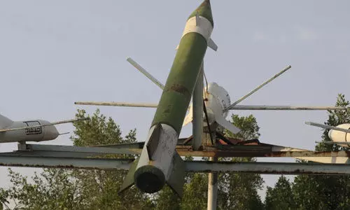 ചെങ്കടലില് ഇസ്രായേലി ടാങ്കറിന് നേരെ മിസൈല് ആക്രമണം ചെങ്കടലില് ഇസ്രായേലി ടാങ്കറിന് നേരെ മിസൈല് ആക്രമണം