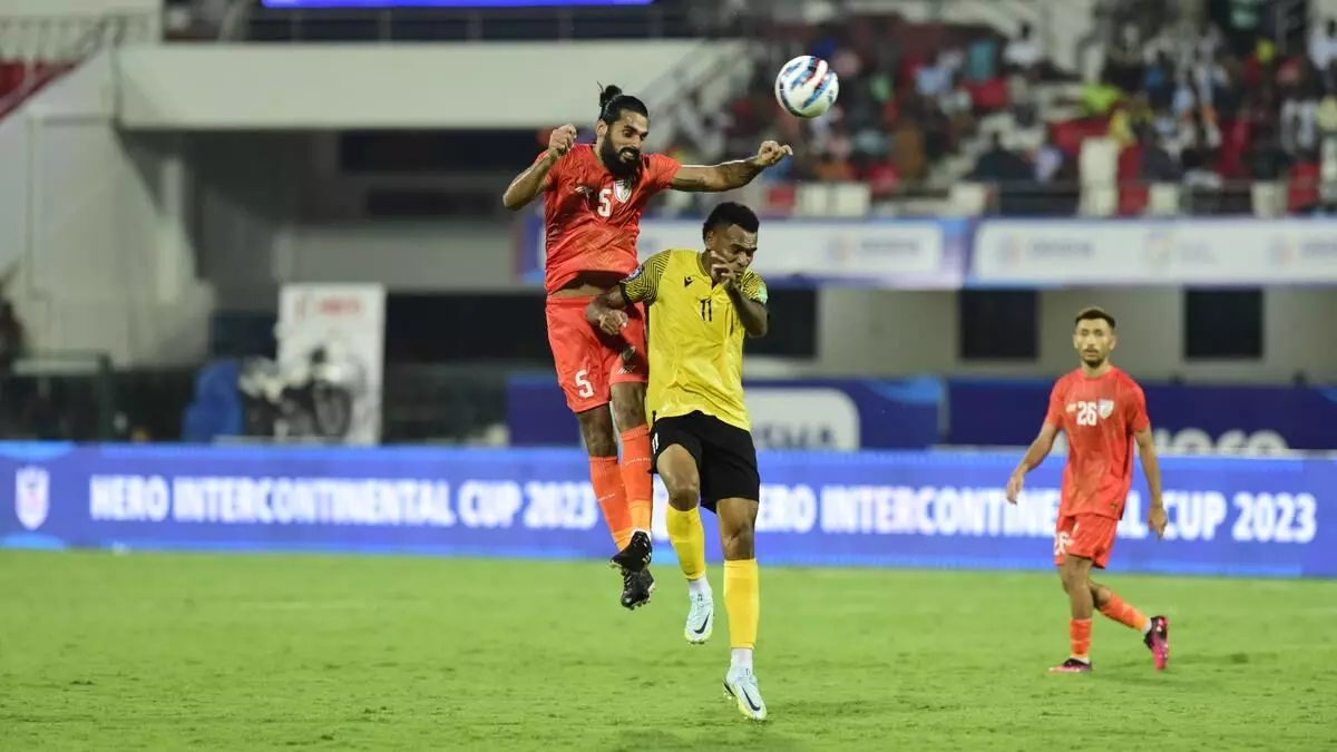 ഖാലിദ് ജമീലിന് കീഴില് ഇന്ത്യക്ക് ആദ്യ തോല്വി; കാഫ നേഷന്സ് കപ്പില് ഇറാനോട് പൊരുതി തോറ്റു ഖാലിദ് ജമീലിന് കീഴില് ഇന്ത്യക്ക് ആദ്യ തോല്വി; കാഫ നേഷന്സ് കപ്പില് ഇറാനോട് പൊരുതി തോറ്റു