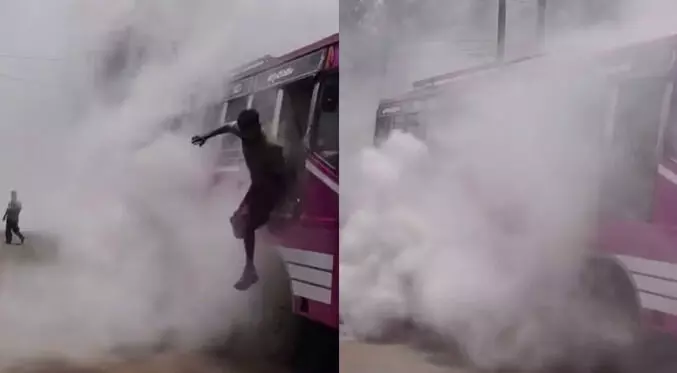 ഓടിക്കൊണ്ടിരുന്ന ബസിൽ നിന്ന് പുക ഉയർന്ന് ആശങ്ക; ചാടി രക്ഷപ്പെട്ട് ജീവനക്കാർ ഓടിക്കൊണ്ടിരുന്ന ബസിൽ നിന്ന് പുക ഉയർന്ന് ആശങ്ക; ചാടി രക്ഷപ്പെട്ട് ജീവനക്കാർ