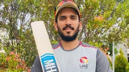 യുഎഇ ക്രിക്കറ്റ് ടീം ക്യാപ്റ്റന് സി പി റിസ് വാന് രാജ്യാന്തര ക്രിക്കറ്റില് നിന്ന് വിരമിച്ചു യുഎഇ ക്രിക്കറ്റ് ടീം ക്യാപ്റ്റന് സി പി റിസ് വാന് രാജ്യാന്തര ക്രിക്കറ്റില് നിന്ന് വിരമിച്ചു