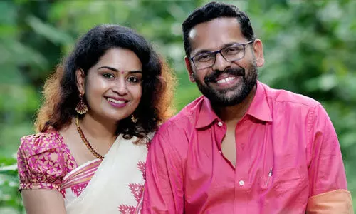 സരിനെതിരെ പരാതിയുള്ളവര്‍ പോലിസില്‍ പരാതി നല്‍കണമെന്ന് സൗമ്യ സരിന്‍; ആവശ്യമെങ്കില്‍ സഹായം നല്‍കാമെന്നും വാഗ്ദാനം