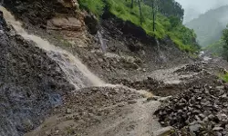 ഹിമാചല്‍ പ്രദേശില്‍ കനത്ത മഴയെ തുടര്‍ന്നുണ്ടായ മണ്ണിടിച്ചിലില്‍ 10 മരണം