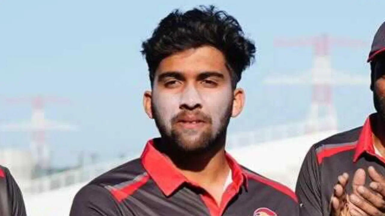 ഏഷ്യാ കപ്പ്: യുഎഇ ടീമില് തിരുവനന്തപുരം സ്വദേശി അലിഷാന് ഷറഫു ഉള്പ്പെടെ ഏഴ് ഇന്ത്യന് വംശജര് ഏഷ്യാ കപ്പ്: യുഎഇ ടീമില് തിരുവനന്തപുരം സ്വദേശി അലിഷാന് ഷറഫു ഉള്പ്പെടെ ഏഴ് ഇന്ത്യന് വംശജര്