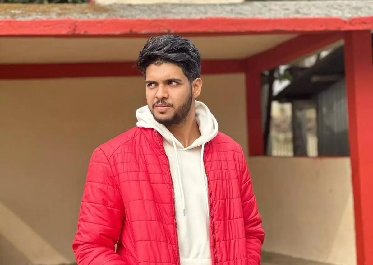 ധര്മസ്ഥല വെളിപ്പെടുത്തല്; യൂട്യൂബര് സമീറിന്റെ കംപ്യൂട്ടറൂം ക്യാമറയും ഹാര്ഡ് ഡിസ്കും പിടിച്ചെടുത്തു ധര്മസ്ഥല വെളിപ്പെടുത്തല്; യൂട്യൂബര് സമീറിന്റെ കംപ്യൂട്ടറൂം ക്യാമറയും ഹാര്ഡ് ഡിസ്കും പിടിച്ചെടുത്തു