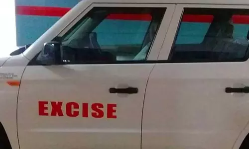 എക്സൈസ് ഓഫിസുകളില്‍ വിജിലന്‍സ് റെയ്ഡ്