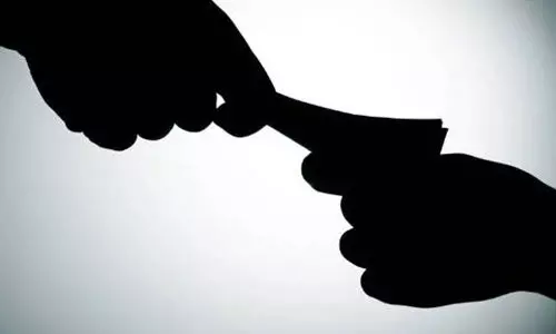 കൈക്കൂലി; ആര്‍ടി ഓഫീസ് ഉദ്യോഗസ്ഥന്‍ പിടിയില്‍