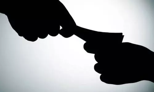 കൈക്കൂലി; ആര്‍ടി ഓഫീസ് ഉദ്യോഗസ്ഥന്‍ പിടിയില്‍