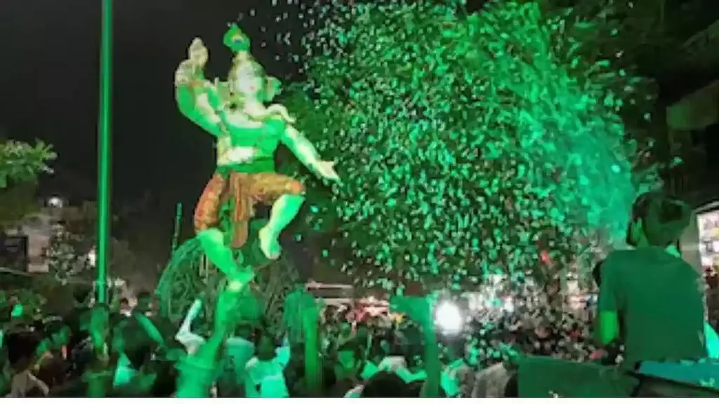 മാണ്ഡ്യയില് ഗണേശ വിഗ്രഹ നിമജ്ജനത്തിനിടെ സംഘര്ഷം; 20ലധികം പേര് കസ്റ്റഡിയില് മാണ്ഡ്യയില് ഗണേശ വിഗ്രഹ നിമജ്ജനത്തിനിടെ സംഘര്ഷം; 20ലധികം പേര് കസ്റ്റഡിയില്