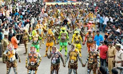 เดเดฃเด เดตเดพเดฐเดพเดเตเดท เดธเดฎเดพเดชเดจเด, เดจเดพเดณเต เดเดเตเดเดฏเตเดเตเดเต เดถเตเดทเด เดคเดฟเดฐเตเดตเดจเดจเตเดคเดชเตเดฐเดคเตเดคเต เดชเตเดฐเดพเดฆเตเดถเดฟเด เด
เดตเดงเดฟ เดเดฃเด เดตเดพเดฐเดพเดเตเดท เดธเดฎเดพเดชเดจเด, เดจเดพเดณเต เดเดเตเดเดฏเตเดเตเดเต เดถเตเดทเด เดคเดฟเดฐเตเดตเดจเดจเตเดคเดชเตเดฐเดคเตเดคเต เดชเตเดฐเดพเดฆเตเดถเดฟเด เด
เดตเดงเดฟ