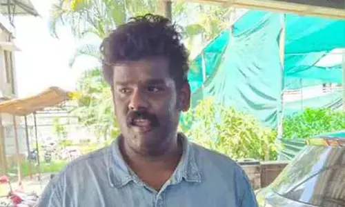 അരക്കിലോ കഞ്ചാവുമായി യുവ അഭിഭാഷകന്‍ പിടിയില്‍