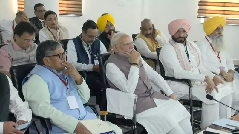 പ്രളയക്കെടുതി: ഹിമാചല്പ്രദേശിന് 1500 കോടി രൂപയും പഞ്ചാബിന് 1600 കോടി രൂപയും ധനസഹായം പ്രഖ്യാപിച്ച് പ്രധാനമന്ത്രി പ്രളയക്കെടുതി: ഹിമാചല്പ്രദേശിന് 1500 കോടി രൂപയും പഞ്ചാബിന് 1600 കോടി രൂപയും ധനസഹായം പ്രഖ്യാപിച്ച് പ്രധാനമന്ത്രി