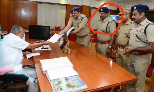 എസ്എഫ്‌ഐ സംഘടനാനോതാവിനും ഇടത് പോലിസിന്റെ മര്‍ദ്ദനം