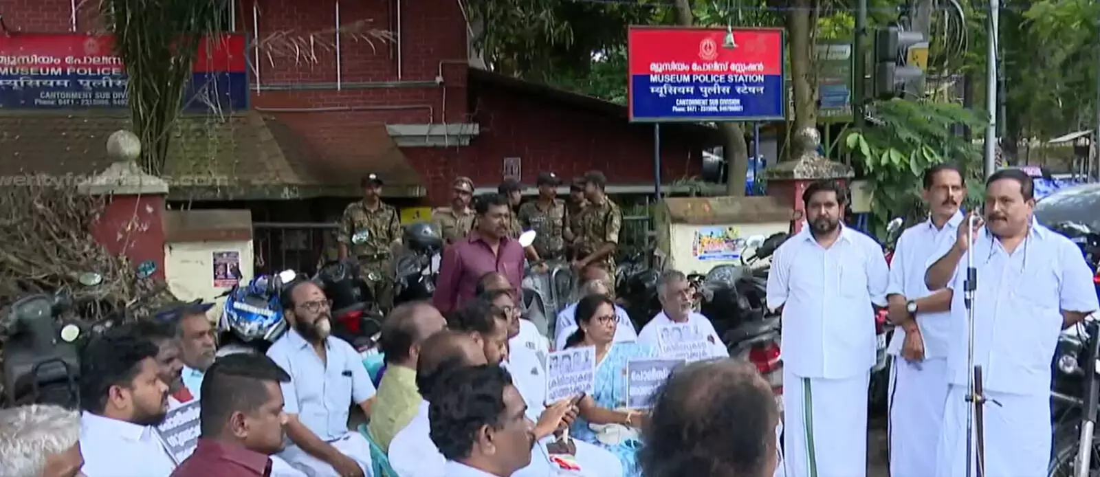 പോലിസ് കസ്റ്റഡി മരണം; കോണ്‍ഗ്രസിന്റെ സംസ്ഥാന വ്യാപക പ്രതിഷേധത്തിന് കുന്നംകുളത്ത് തുടക്കം