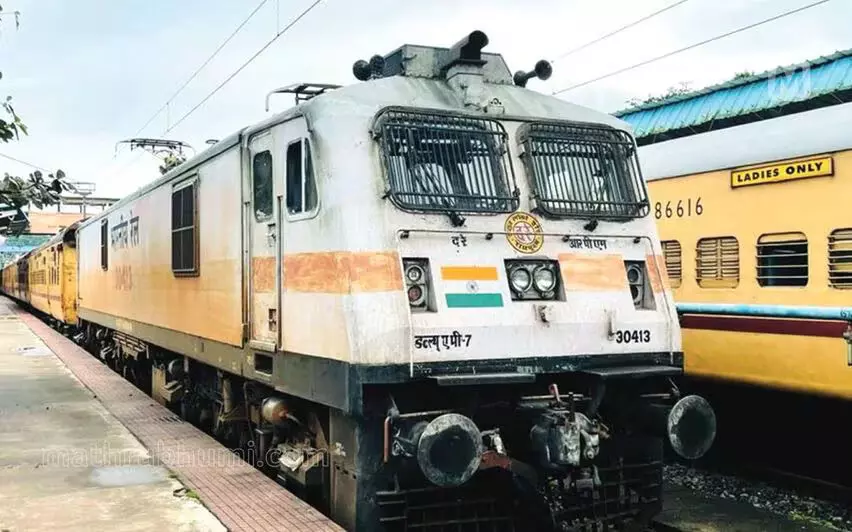 പാലക്കാട് ജങ്ഷനില്‍നിന്ന് കണ്ണൂര്‍വരെയുള്ള തീവണ്ടിയുടെ സര്‍വീസ് ദീര്‍ഘിപ്പിച്ചു