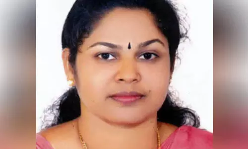 കൊച്ചി കോര്പറേഷന് മുന് വനിതാ കൗണ്സിലറെ കുത്തി മകന് കൊച്ചി കോര്പറേഷന് മുന് വനിതാ കൗണ്സിലറെ കുത്തി മകന്