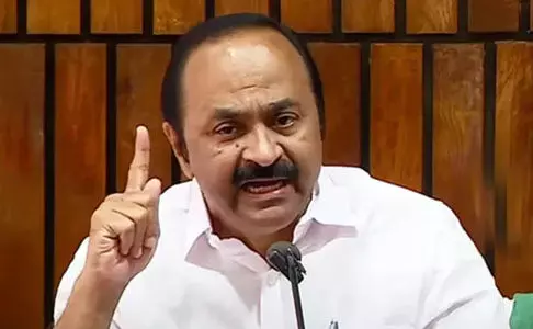 സ്വര്‍ണപ്പാളിവിവാദം; കടകംപള്ളി സുരേന്ദ്രനെതിരേ വിമര്‍ശനവുമായി വി ഡി സതീശന്‍