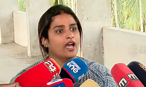 എന് എം വിജയന്റെ മരുമകള് പത്മജ ആത്മഹത്യക്ക് ശ്രമിച്ചു; ഗുരുതര പരിക്കില്ലെന്ന് പോലിസ് എന് എം വിജയന്റെ മരുമകള് പത്മജ ആത്മഹത്യക്ക് ശ്രമിച്ചു; ഗുരുതര പരിക്കില്ലെന്ന് പോലിസ്