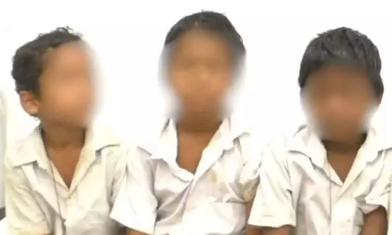 ഹോസ്റ്റലിൽ ഉറങ്ങിക്കിടന്ന കുട്ടികളുടെ കണ്ണിൽ പശ; എട്ട് പേർ ആശുപത്രിയിൽ ഹോസ്റ്റലിൽ ഉറങ്ങിക്കിടന്ന കുട്ടികളുടെ കണ്ണിൽ പശ; എട്ട് പേർ ആശുപത്രിയിൽ