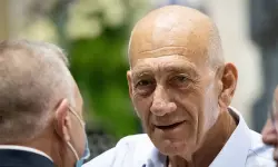 ഖത്തറിലെ ആക്രമണം: ഇസ്രായേലി നേതൃത്വത്തെ വിചാരണ ചെയ്യണമെന്ന് മുന് പ്രധാനമന്ത്രി എഹൂദ് ഒല്മെര്ട്ട് ഖത്തറിലെ ആക്രമണം: ഇസ്രായേലി നേതൃത്വത്തെ വിചാരണ ചെയ്യണമെന്ന് മുന് പ്രധാനമന്ത്രി എഹൂദ് ഒല്മെര്ട്ട്