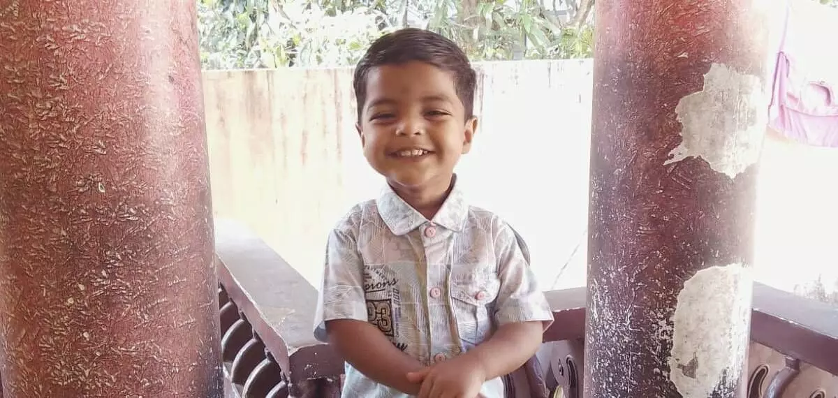 കൊല്ലത്ത് മൂന്നുവയസ്സുകാരന് കിണറ്റില് വീണ് മരിച്ചു കൊല്ലത്ത് മൂന്നുവയസ്സുകാരന് കിണറ്റില് വീണ് മരിച്ചു