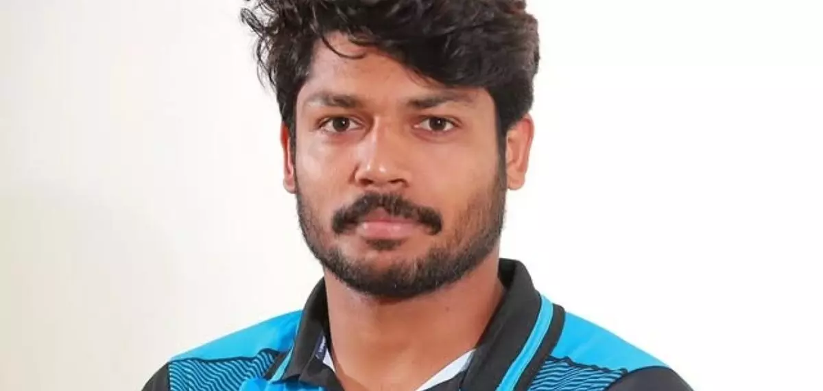 ഒമാനെതിരെയുള്ള ട്വന്റി-20 പരമ്പരയ്ക്കുള്ള കേരള ടീമിനെ പ്രഖ്യാപിച്ചു; സാലി സാംസണ് ക്യാപ്റ്റന് ഒമാനെതിരെയുള്ള ട്വന്റി-20 പരമ്പരയ്ക്കുള്ള കേരള ടീമിനെ പ്രഖ്യാപിച്ചു; സാലി സാംസണ് ക്യാപ്റ്റന്