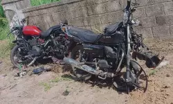 കൊട്ടാരക്കരയില് ബൈക്കുകള് കൂട്ടിയിടിച്ച് മൂന്നുപേര് മരിച്ചു കൊട്ടാരക്കരയില് ബൈക്കുകള് കൂട്ടിയിടിച്ച് മൂന്നുപേര് മരിച്ചു