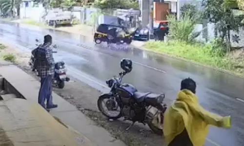 ഇരുമ്പ് പൈപ്പുമായെത്തിയ പിക്കപ്പില്‍ ഓട്ടോയിടിച്ച് രണ്ടുപേര്‍ക്ക് പരിക്ക്