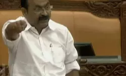 കസ്റ്റഡി മര്ദ്ദനം; നിയമസഭാ കവാടത്തില് അനിശ്ചിതകാല സമരം നടത്താനൊരുങ്ങി കോണ്ഗ്രസ് കസ്റ്റഡി മര്ദ്ദനം; നിയമസഭാ കവാടത്തില് അനിശ്ചിതകാല സമരം നടത്താനൊരുങ്ങി കോണ്ഗ്രസ്