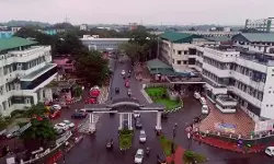 ആശുപത്രികളില് ഉപകരണ ക്ഷാമം; സര്ക്കാര് അടിയന്തരമായി 100 കോടി അനുവദിച്ചു ആശുപത്രികളില് ഉപകരണ ക്ഷാമം; സര്ക്കാര് അടിയന്തരമായി 100 കോടി അനുവദിച്ചു