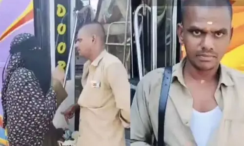ബുര്ഖ ധരിച്ച യുവതിയെ ബസില് കയറ്റാന് വിസമ്മതിച്ച് ബസ് കണ്ടക്ടര് (വീഡിയോ) ബുര്ഖ ധരിച്ച യുവതിയെ ബസില് കയറ്റാന് വിസമ്മതിച്ച് ബസ് കണ്ടക്ടര് (വീഡിയോ)