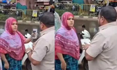 അശ്ലീല വീഡിയോകള്‍ അയച്ച ബസ് ഡ്രൈവറെ തല്ലി സ്ത്രീകള്‍ (വീഡിയോ)