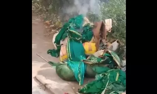 ദര്‍ഗയെ അമ്പലമാക്കി ഹിന്ദുത്വര്‍ (വീഡിയോ)