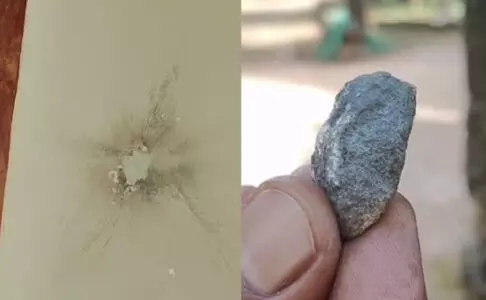 കോഴിക്കോട്ട് വീടിനു നേരെ സ്ഫോടക വസ്തു എറിഞ്ഞു കോഴിക്കോട്ട് വീടിനു നേരെ സ്ഫോടക വസ്തു എറിഞ്ഞു