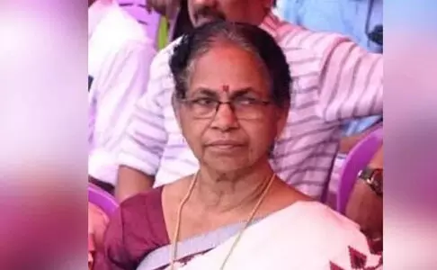 വടകര ബസ് സ്റ്റാന്ഡില് ബസിടിച്ച് പരിക്കേറ്റ മഹിളാ കോണ്ഗ്രസ് നേതാവ് മരിച്ചു വടകര ബസ് സ്റ്റാന്ഡില് ബസിടിച്ച് പരിക്കേറ്റ മഹിളാ കോണ്ഗ്രസ് നേതാവ് മരിച്ചു