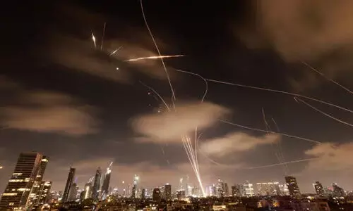 ഇറാന്റെ മിസൈലുകളെ തടയാന് 4,400 കോടി രൂപ ചെലവായെന്ന് യുഎസ് ഇറാന്റെ മിസൈലുകളെ തടയാന് 4,400 കോടി രൂപ ചെലവായെന്ന് യുഎസ്