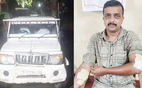 പോലിസ് ജീപ്പില് പലതവണ കാറിടിപ്പിച്ചു; പോലിസ് ഡ്രൈവര്ക്ക് പരിക്ക് പോലിസ് ജീപ്പില് പലതവണ കാറിടിപ്പിച്ചു; പോലിസ് ഡ്രൈവര്ക്ക് പരിക്ക്