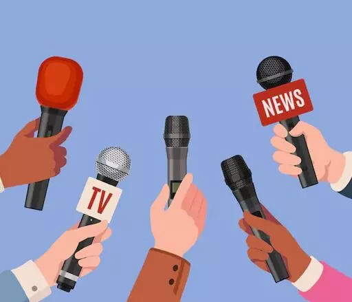 ബിജെപി കൗണ്സിലര് മരിച്ച സംഭവം; റിപോര്ട്ട് ചെയ്യാനെത്തിയ മാധ്യമപ്രവര്ത്തര്ക്കു നേരെ കയ്യേറ്റം ബിജെപി കൗണ്സിലര് മരിച്ച സംഭവം; റിപോര്ട്ട് ചെയ്യാനെത്തിയ മാധ്യമപ്രവര്ത്തര്ക്കു നേരെ കയ്യേറ്റം