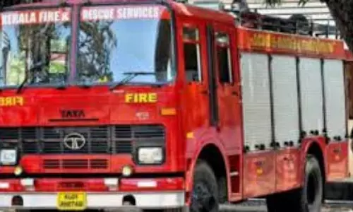 ക്ലിയറൻസ് സർട്ടിഫിക്കറ്റിന് പണം ആവശ്യപ്പെട്ടു ; ഫയർ ഓഫീസിൽ വിജിലൻസ് പരിശോധന നടത്തി