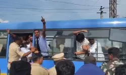 ദര്‍ഗയും ഖബര്‍സ്ഥാനും പൊളിക്കുന്നതിനെതിരേ പ്രതിഷേധം; നിരവധി പേര്‍ കസ്റ്റഡിയില്‍