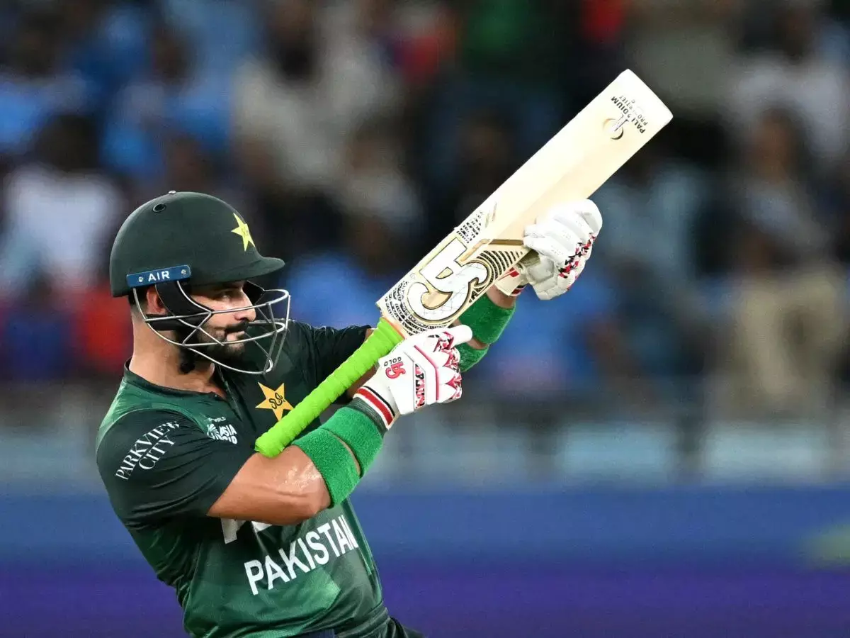 ഗണ് ഫയറിങ് ആഘോഷ വിവാദത്തില് പ്രതികരിച്ച് ഫര്ഹാന്; മനസില് തോന്നിയത് ചെയ്തതാണ്, ആളുകളെ കാര്യമാക്കുന്നില്ല ഗണ് ഫയറിങ് ആഘോഷ വിവാദത്തില് പ്രതികരിച്ച് ഫര്ഹാന്; മനസില് തോന്നിയത് ചെയ്തതാണ്, ആളുകളെ കാര്യമാക്കുന്നില്ല