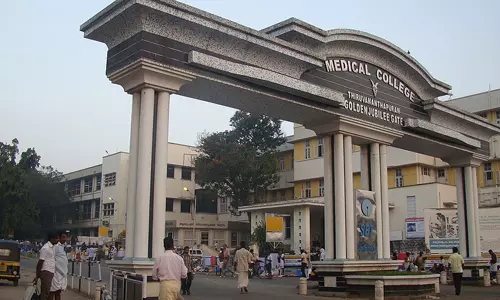 മെഡിക്കല്‍ കോളജ് അധ്യാപകര്‍ പ്രക്ഷോഭത്തിലേക്ക്