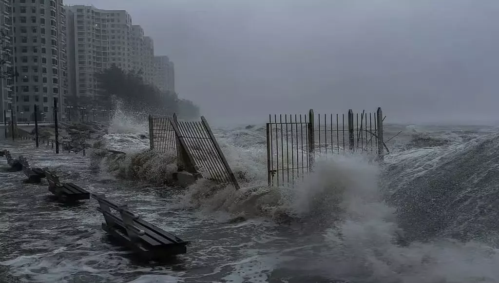 തായ് വാനില് ആഞ്ഞടിച്ച രഗാസ ചുഴലിക്കാറ്റില് ഇതുവരെ മരിച്ചത് 14 പേര്; മരണസംഖ്യ ഉയര്ന്നേക്കാമെന്ന് അധികൃതര് തായ് വാനില് ആഞ്ഞടിച്ച രഗാസ ചുഴലിക്കാറ്റില് ഇതുവരെ മരിച്ചത് 14 പേര്; മരണസംഖ്യ ഉയര്ന്നേക്കാമെന്ന് അധികൃതര്
