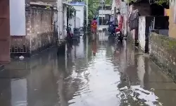 മഹാരാഷ്ട്രയിലെ മറാത്ത് വാഡ മേഖലയില് കനത്ത മഴ; ഇതുവരെ എട്ടുമരണം(വിഡിയോ) മഹാരാഷ്ട്രയിലെ മറാത്ത് വാഡ മേഖലയില് കനത്ത മഴ; ഇതുവരെ എട്ടുമരണം(വിഡിയോ)
