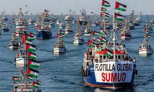 ഗസയിലേക്കുള്ള ഫ്ളോട്ടില്ലകളെ തൊട്ടാല് ഇസ്രായേലിനെതിരേ കൂടുതല് നടപടി:സ്പെയ്ന്; ഇസ്രായേലിനെതിരേ സമ്പൂര്ണ ആയുധ ഉപരോധവും ഏര്പ്പെടുത്തി ഗസയിലേക്കുള്ള ഫ്ളോട്ടില്ലകളെ തൊട്ടാല് ഇസ്രായേലിനെതിരേ കൂടുതല് നടപടി:സ്പെയ്ന്; ഇസ്രായേലിനെതിരേ സമ്പൂര്ണ ആയുധ ഉപരോധവും ഏര്പ്പെടുത്തി