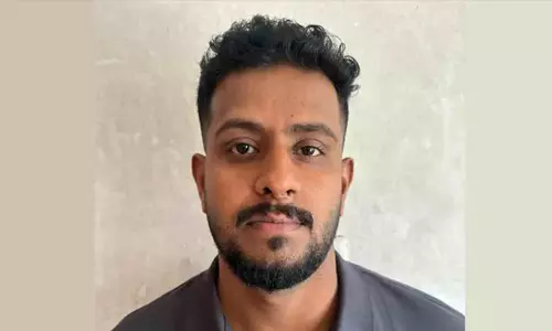 കസ്റ്റംസിനുശേഷം പോലിസ് പരിശോധന; സ്വര്‍ണ മിശ്രിതം പിടിക്കൂടി